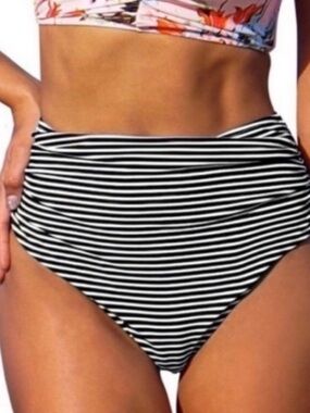 NWT Cupshe High Waisted Bikini Bottom